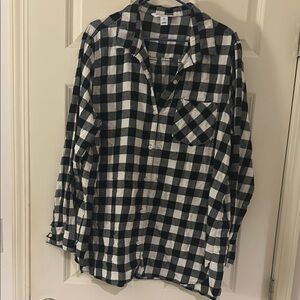 Black and White Plaid Flannel Button-Up Shirt
